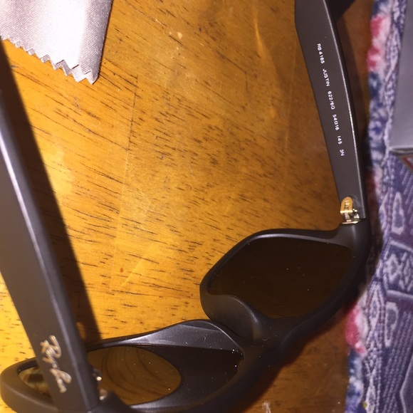 Raybans - Picture 7 of 7